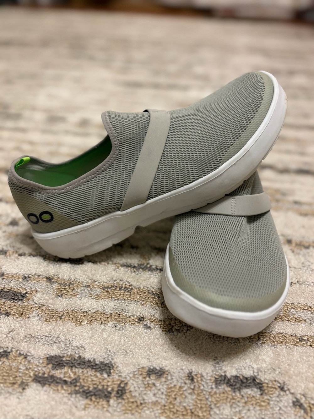 OOFOS | Womens Slip-On Comfort Shoe in Gray size 10
